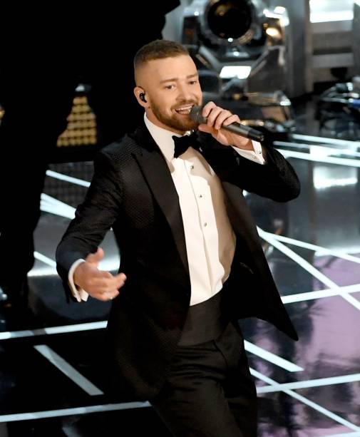 Justin Timberlake: água Fiji (extraída de um aquífero protegido por rochas vulcânicas)