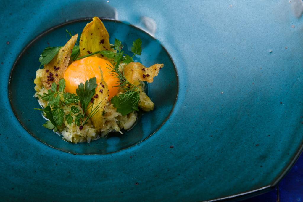 Bel Coelho cozinha com Thomas Troisgros no Olympe