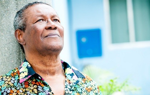 Flores em vida para Wilson Moreira