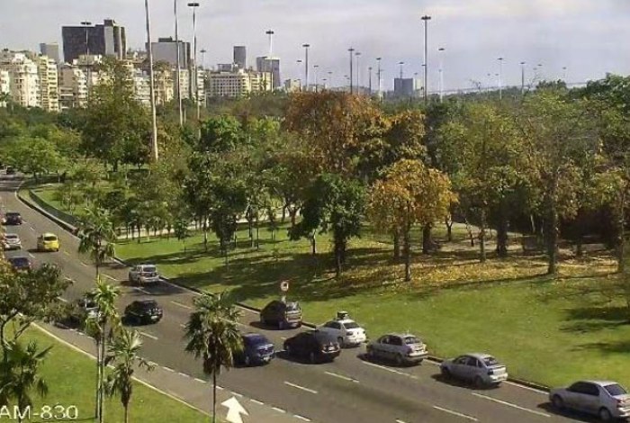 Motoristas protestam contra regulamentação de apps de transporte