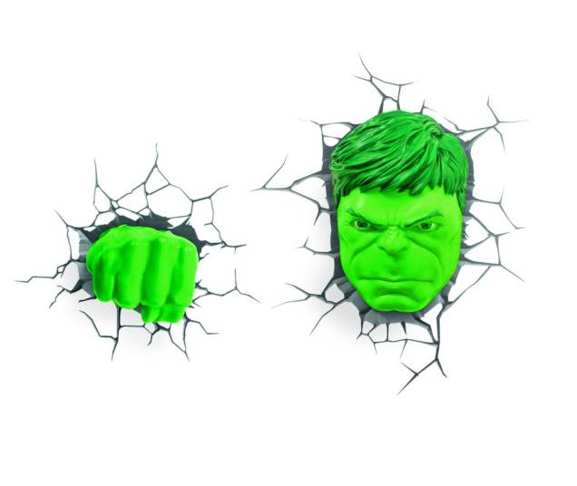 Luminárias em 3D do Hulk: Estes artigos funcionais dão um toque de personalidade e diversão ao quarto das crianças. R$ 199,90 cada uma Luminárias em 3D do Hulk: Estes artigos funcionais dão um toque de personalidade e diversão ao quarto das crianças. R$ 199,90 cada uma