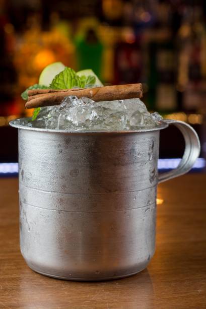 Cassavettes (R$ 28,00): julep de bourbon, hortelã, xarope artesanal de canela e limão Cassavettes (R$ 28,00): julep de bourbon, hortelã, xarope artesanal de canela e limão