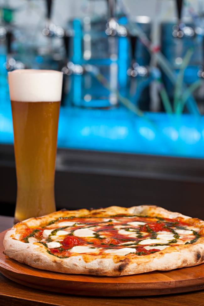 Birreria Escondido CA – Pizza marguerita especial e chope -Foto Rodrigo Azevedo