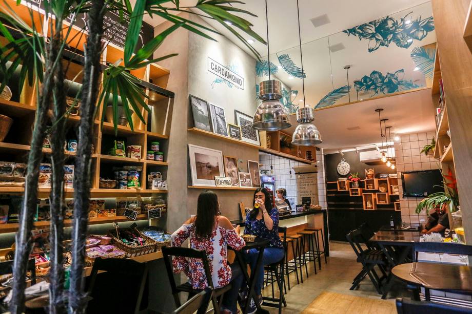 O charmoso ambiente da casa: café e empório de produtos naturais O charmoso ambiente da casa: café e empório de produtos naturais