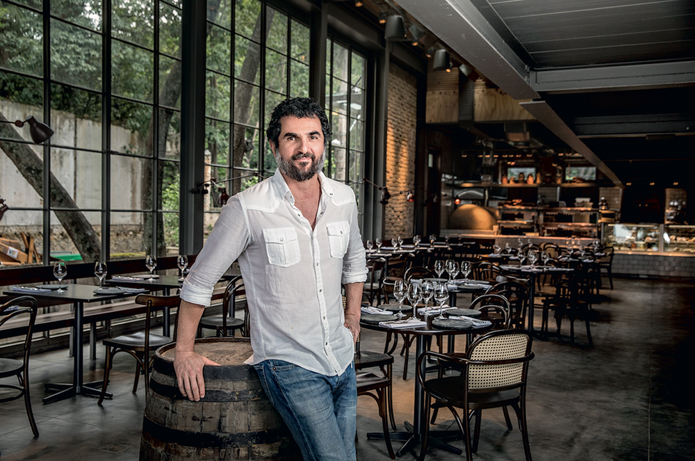 Máquina de sucessos, Cello Macedo abre no Rio a Casa Camolese