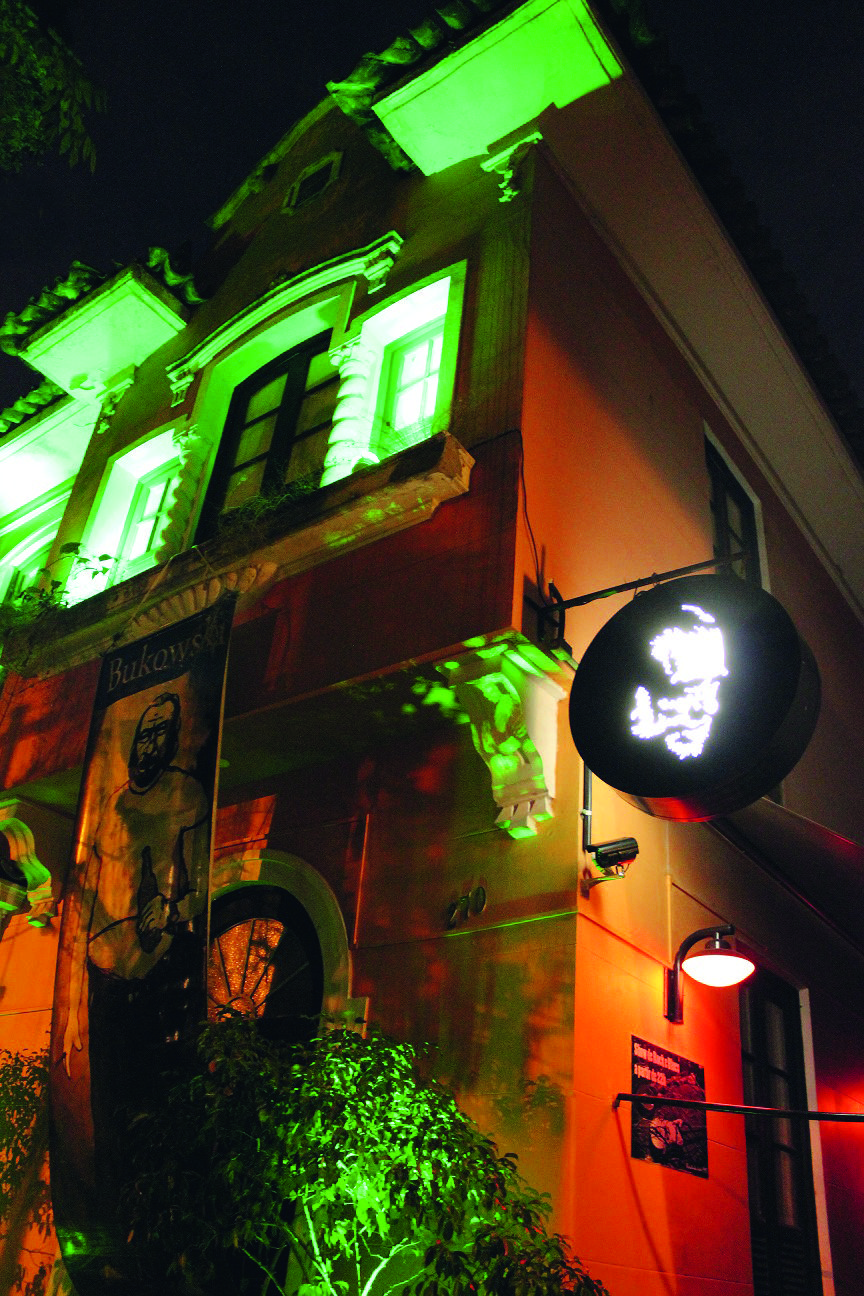 Bar Bukowski coleciona histórias curiosas em 20 anos de boemia