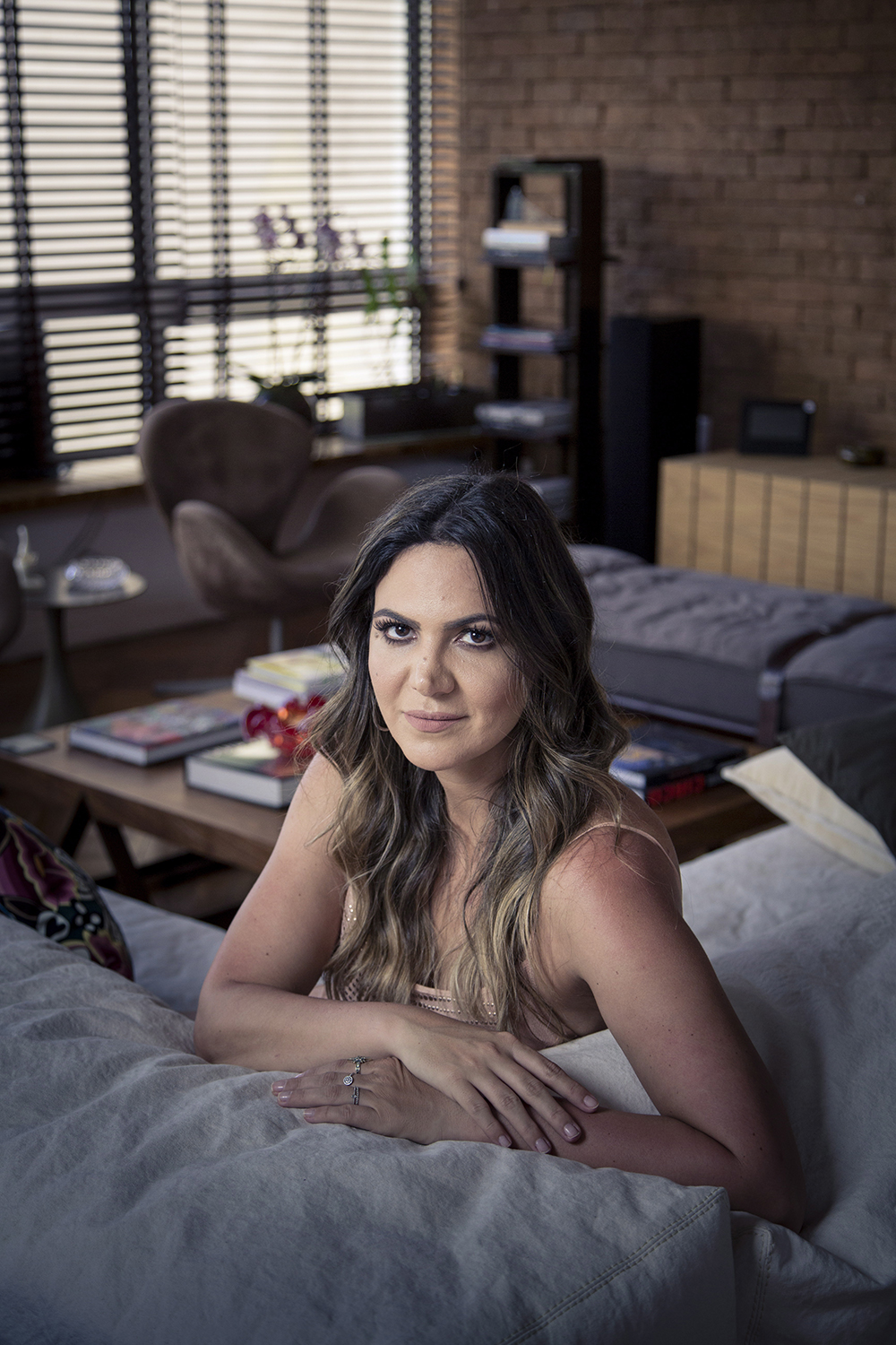 Banho de cristal do médium João de Deus conquista elite carioca