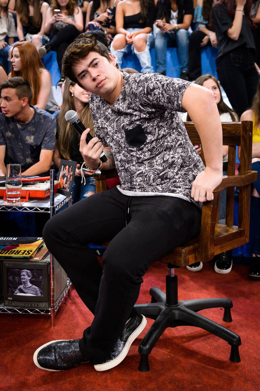 Whindersson Nunes gasta 350 mil dólares em jatinho anos 80