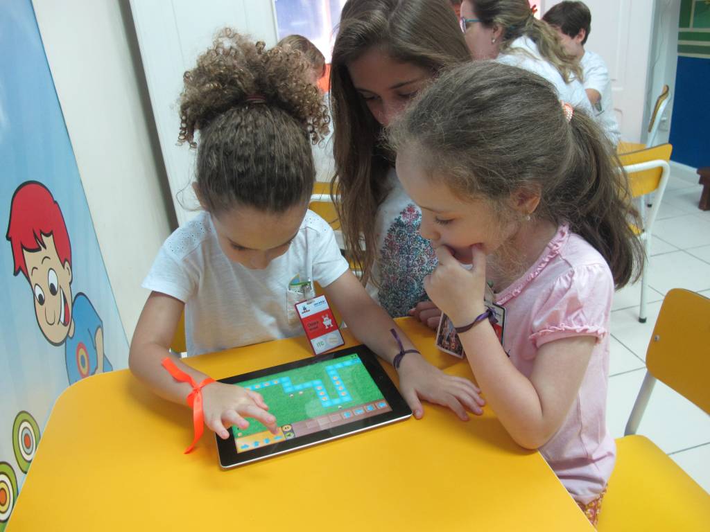 Computação e ciências são temas de colônias de férias