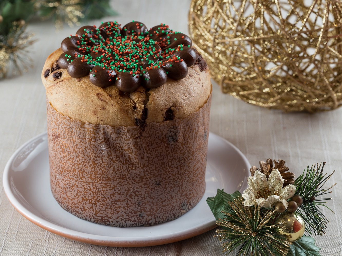 Make a Cake; chocotone