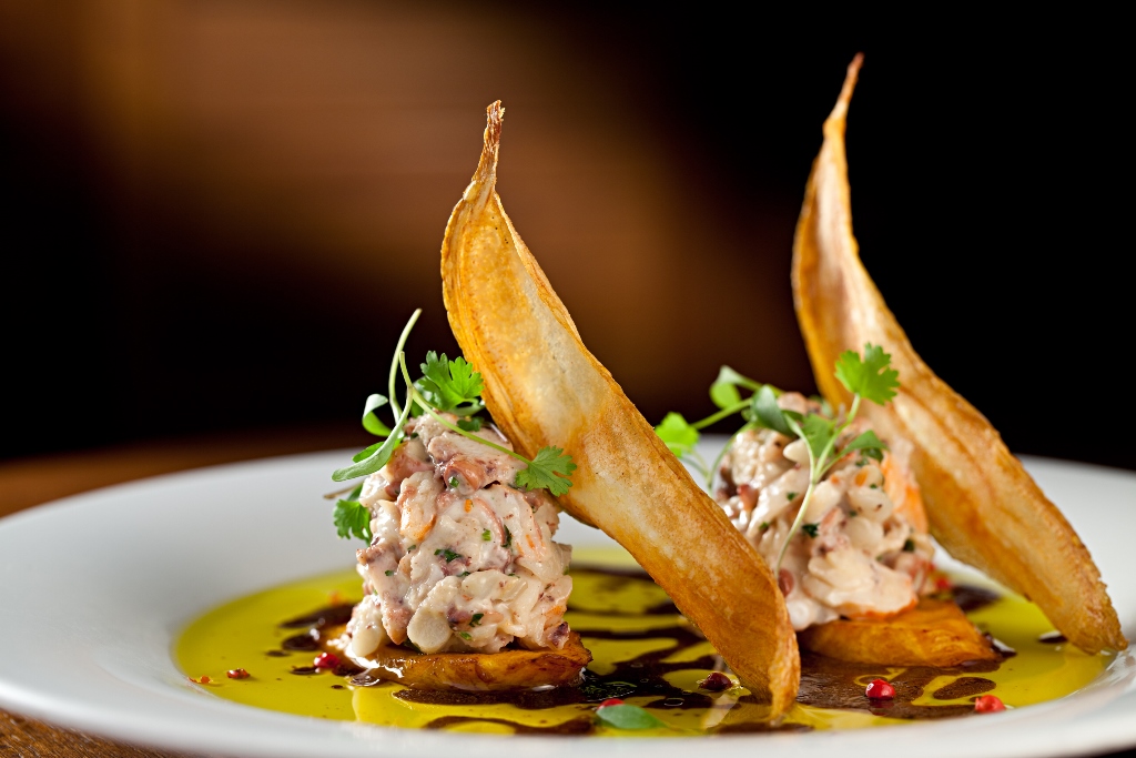 Quadrucci_tartare de frutos do mar e banana Quadrucci_tartare de frutos do mar e banana