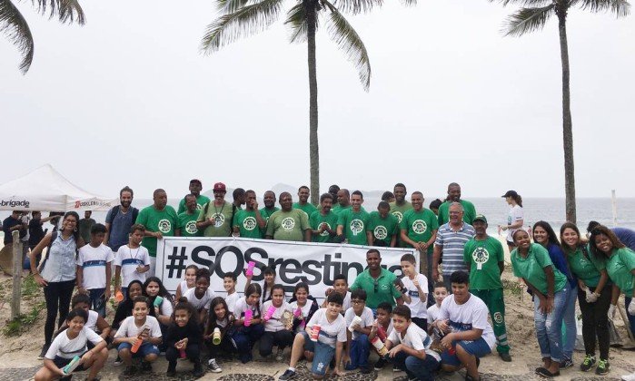 Restinga destruída no carnaval será recuperada por estudantes