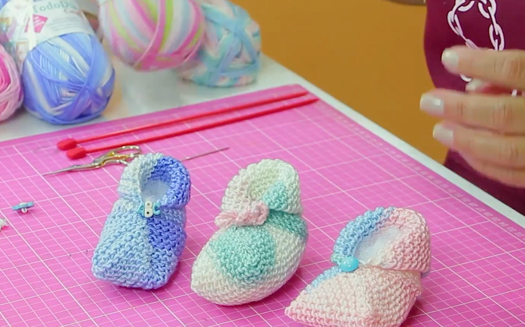 Campanha arrecada sapatinhos de crochê para maternidades públicas