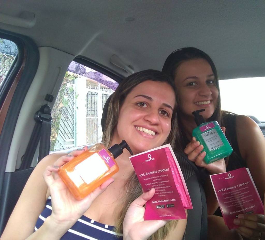 Aplicativo FemiTaxi distribui produtos de beleza no Rio