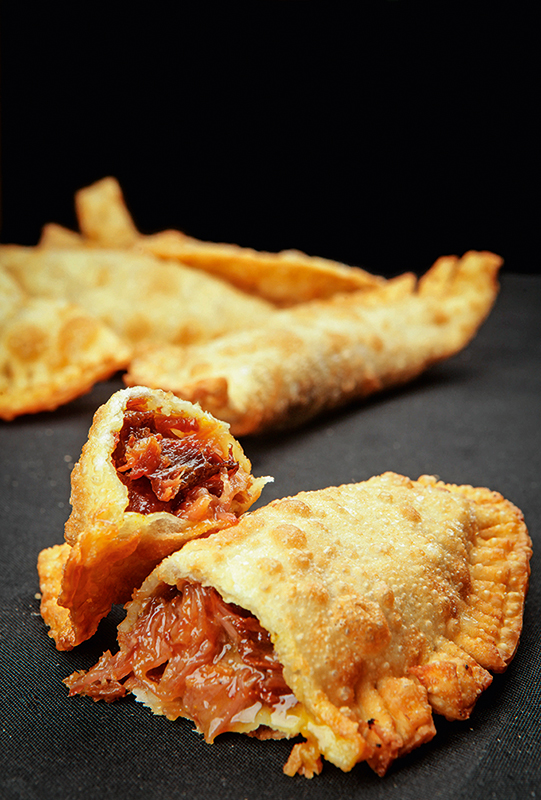 Bares da Zona Norte apostam em suculentos pastéis