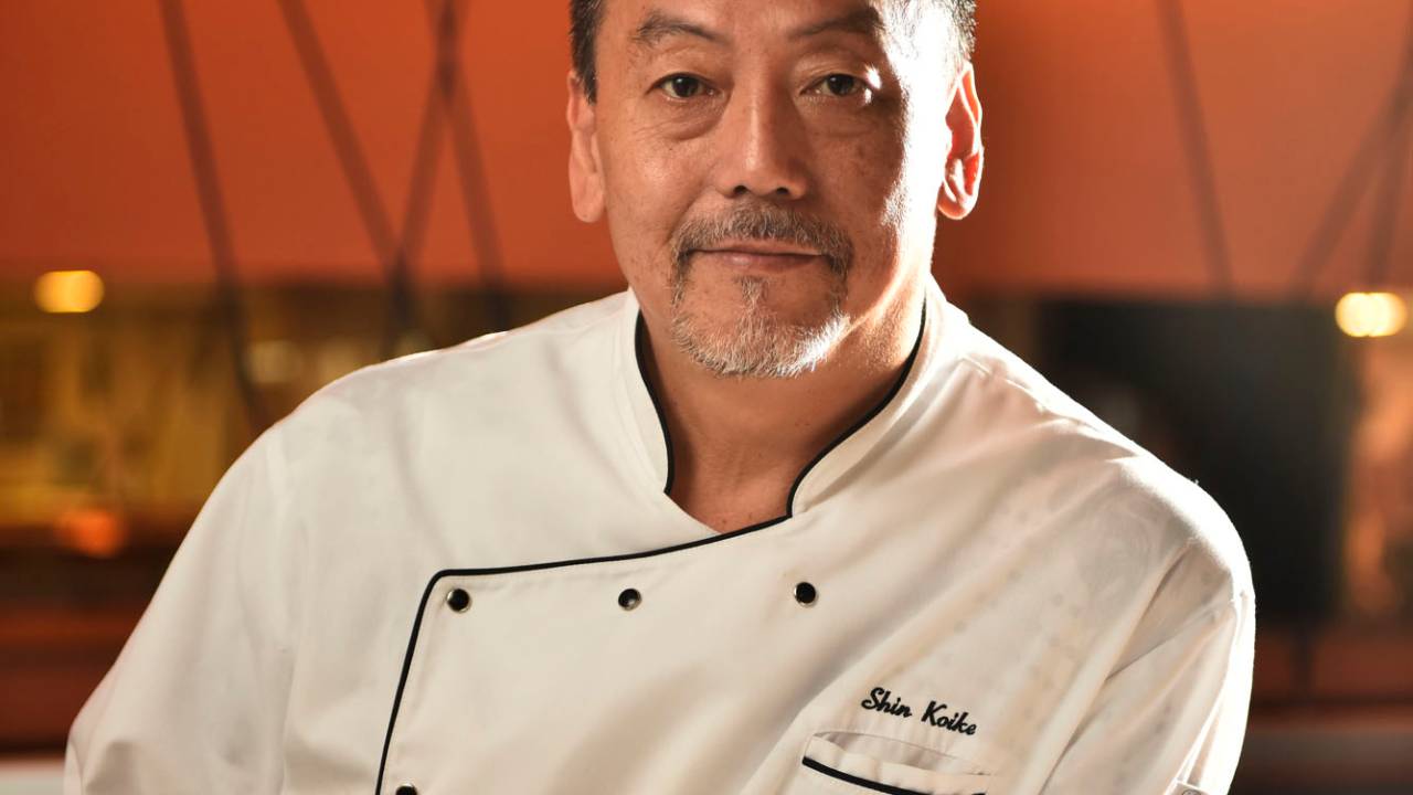 Shin Koike - fechado - vogue square - barra