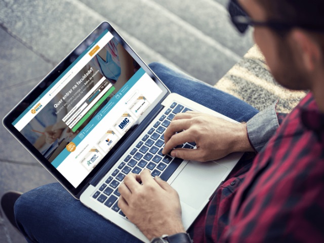 Site oferece 64 mil bolsas em 45 faculdades privadas do Rio