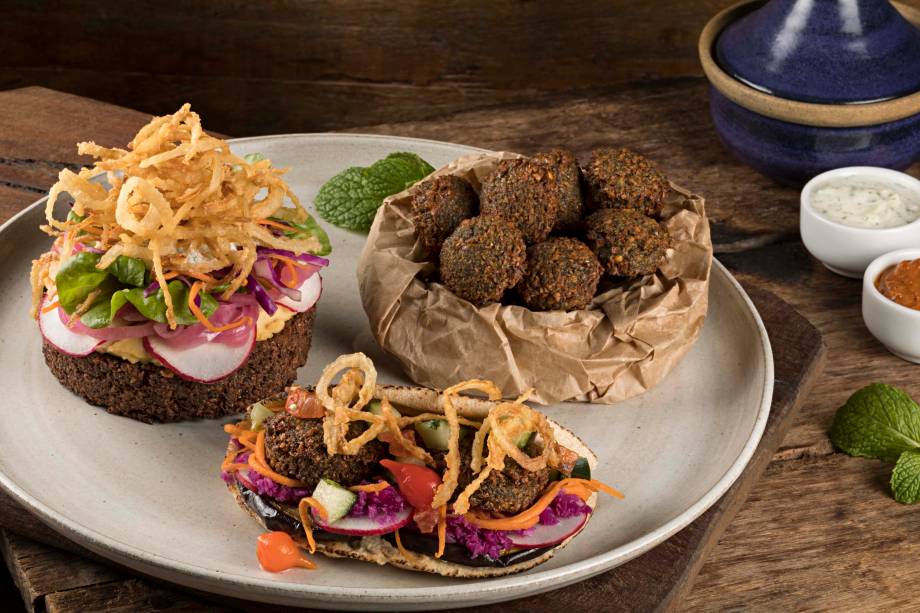 Mezze califa: combinado reúne quatro variações por R$ 59,90 Mezze califa: combinado reúne quatro variações por R$ 59,90