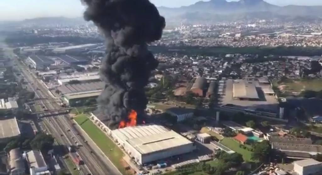 Incêndio atinge Centro de Distribuição das Drogarias Pacheco