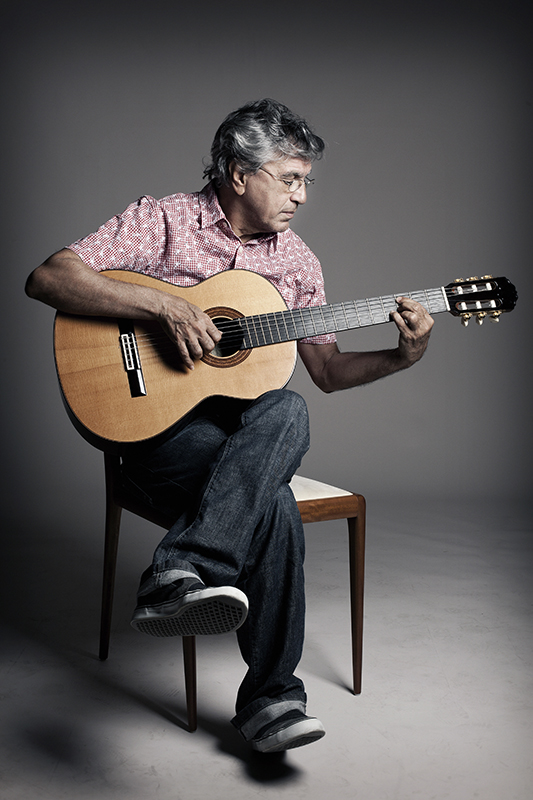 Italiana filha de africanos lança livro em homenagem a Caetano Veloso