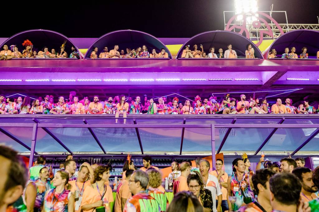 Carnaval 2022: Rio recupera 60% dos turistas estrangeiros