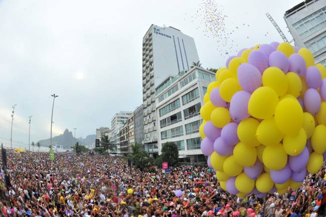 SIMPATIA_FOTOPUBLIUSVERGILIUS Desfile do Simpatia, em Ipanema, acontece desde 1985 e arrasta cerca de 300 pessoas.