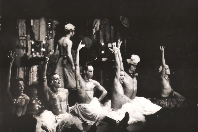 Dzi Croquettes: um farol de orgulho e resistência nos anos de chumbo