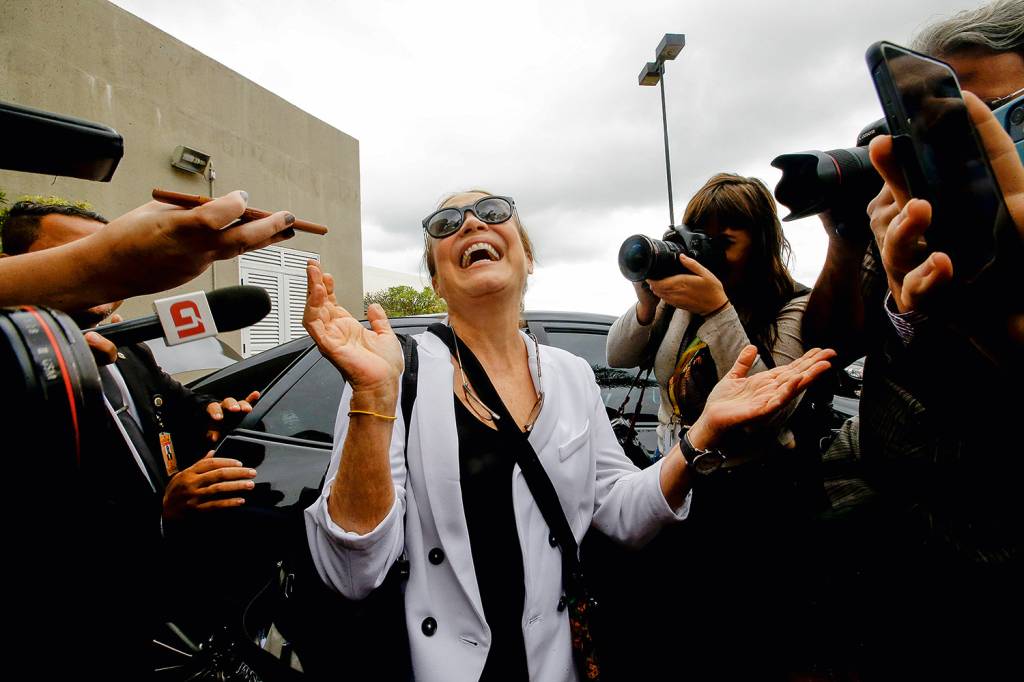 “Ufa”, diz Regina Duarte após ser exonerada da Secretaria da Cultura