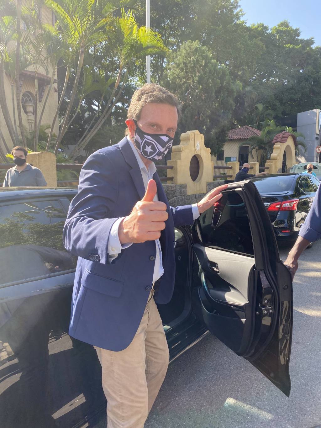 Crivella: ‘Moradores de rua sem higiene aumentam disseminação da Covid’