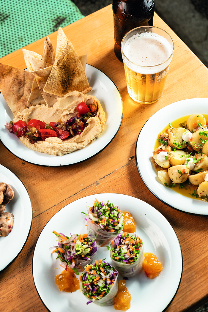 Roberta Ciasca leva o vegetariano Brota ao Be+Co, em Botafogo