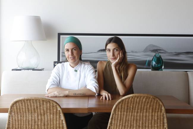 CAETANA E MORENA CAETANA E MORENA