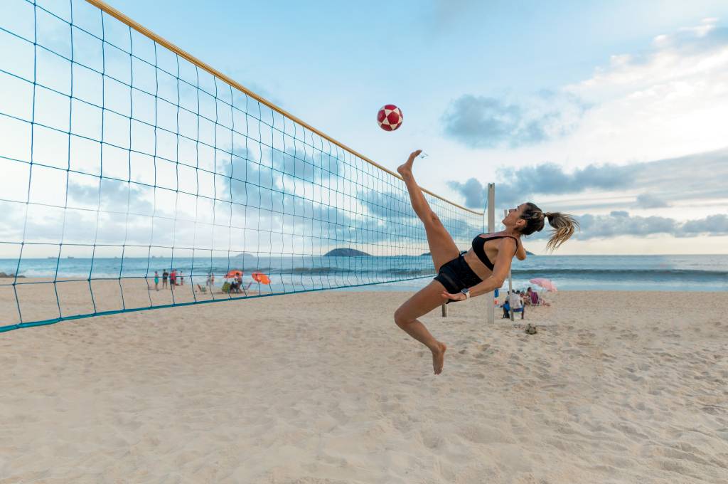 Praia em movimento: aliada à reconstrução da vida saudável e do bem-estar