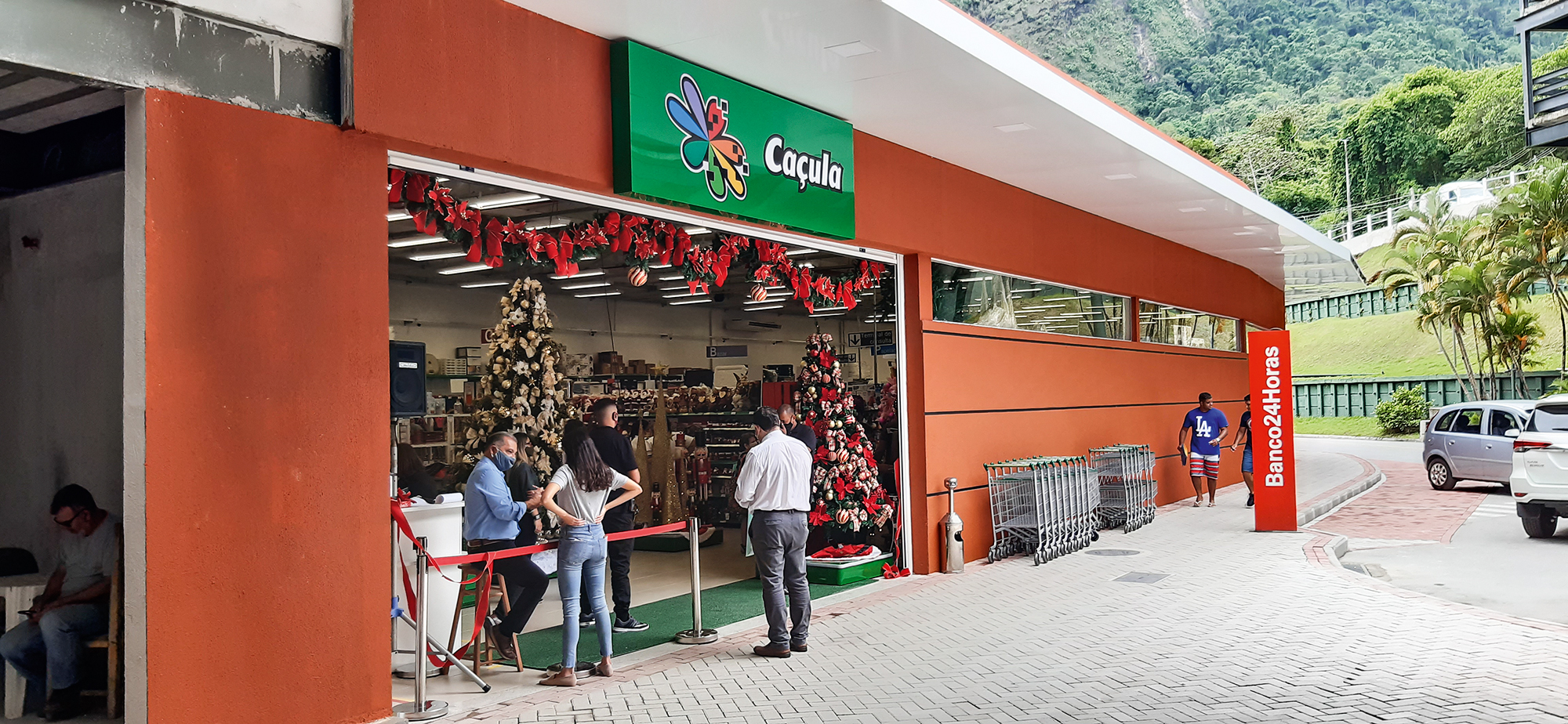 Fachada da loja Ca&ccedil;ula