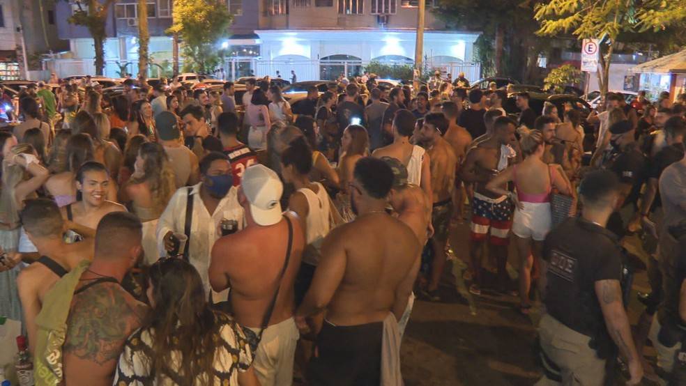Carnaval: será que não tem pandemia no Leblon?