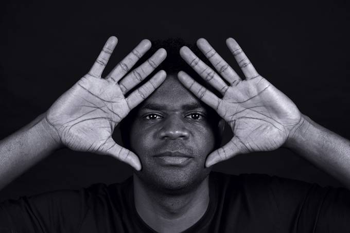 Pretinho da Serrinha e sua versatilidade