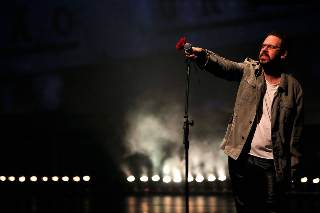 Musical sobre Renato Russo comemora 15 anos de estrada com minitemporada