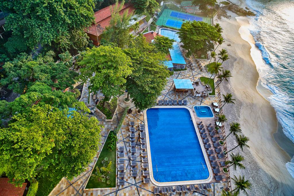 SHE_RIOSI Piscina gotel Sheraton