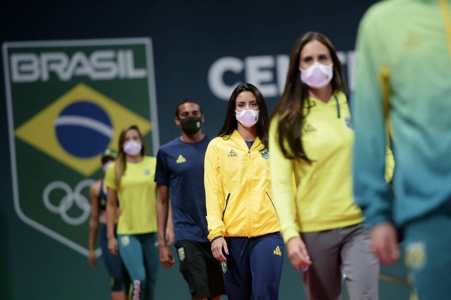 Uniformes do Time Brasil assinados pela patrocinadora Peak Sports