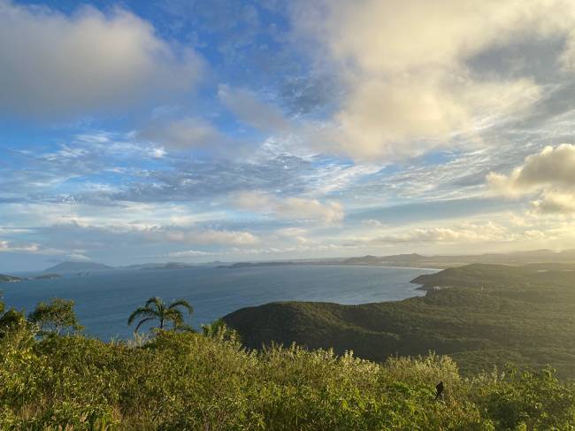 onde-ver-o-por-do-sol-em-buzios-2 A vista do alto da Serra das Emerências