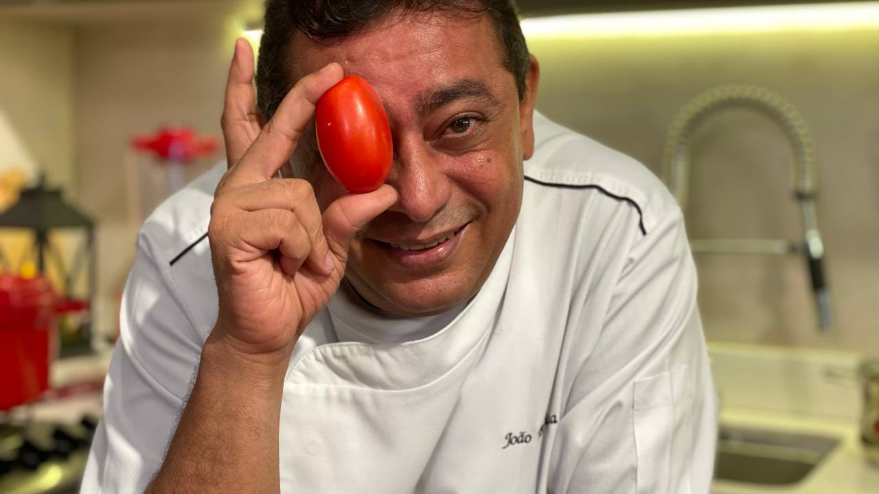 Batista: atração no Uptown com sua galinhada neste sábado (4)