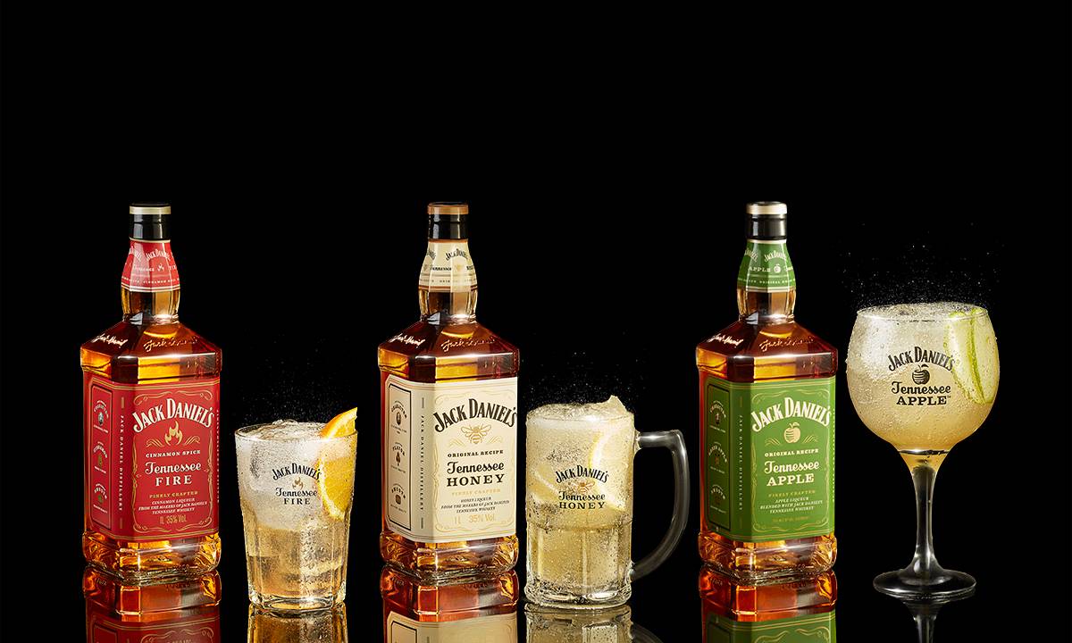 drinks jack daniels