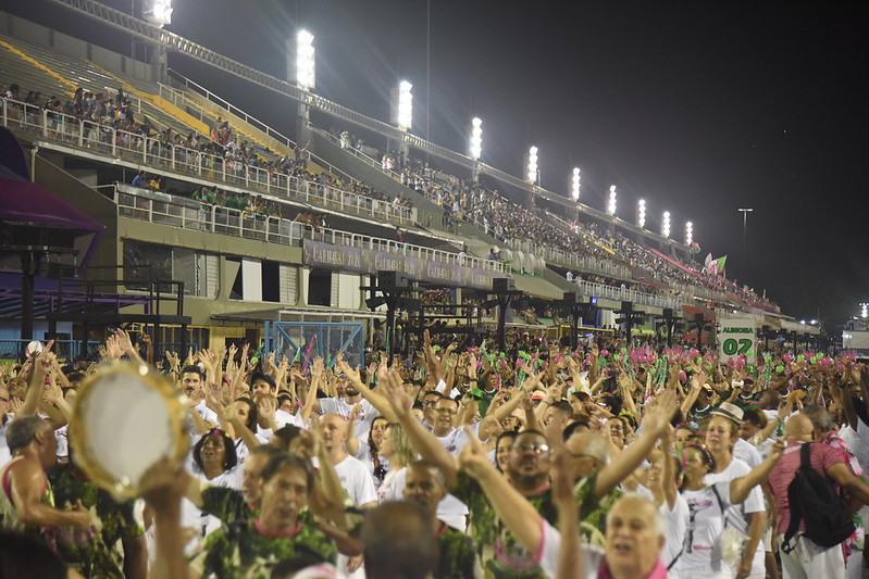 Ensaios técnicos na Sapucaí mexem com o trânsito e metrô estende horário