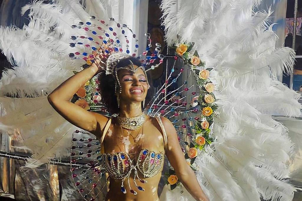 O Carnaval do BBB: Natália é aguardada no desfile da Beija-Flor