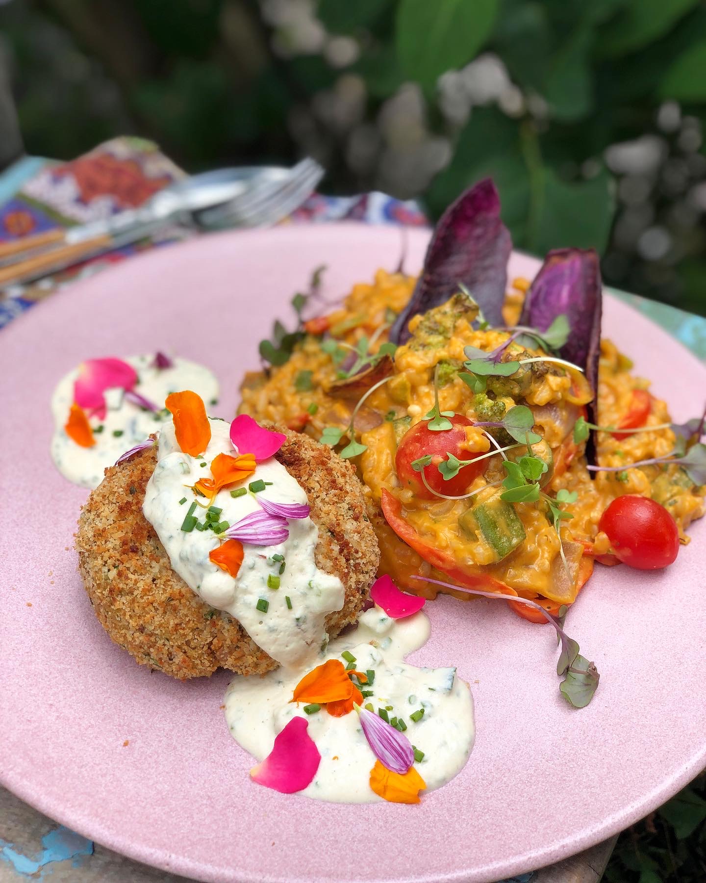 Foto mostra prato de imita&ccedil;&atilde;o de carne de caranguejo