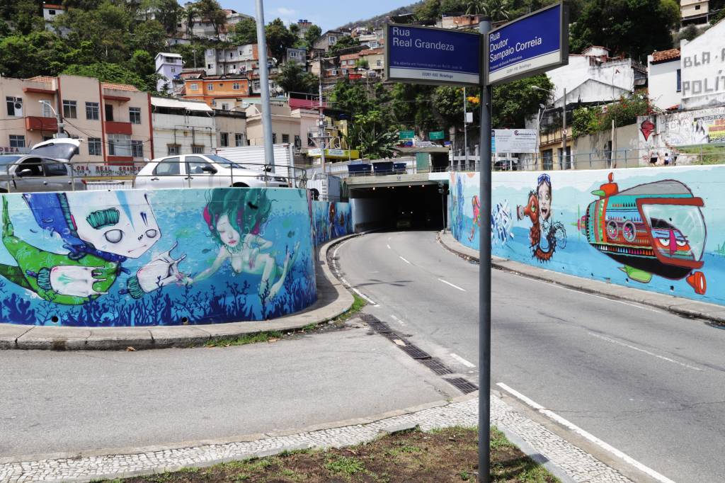 Após obra de revitalização, Túnel Velho é alvo de novas pichações