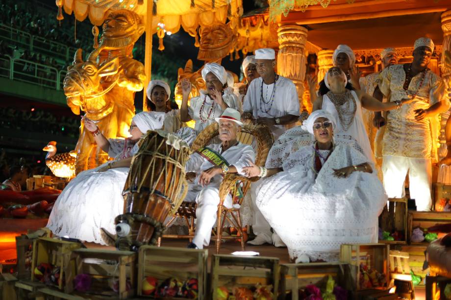 É campeã: a faixa é motivo de orgulho para os componentes É campeã: a faixa é motivo de orgulho para os componentes