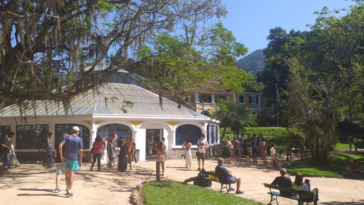 Foto mostra orquidário do jardim botânico do Rio