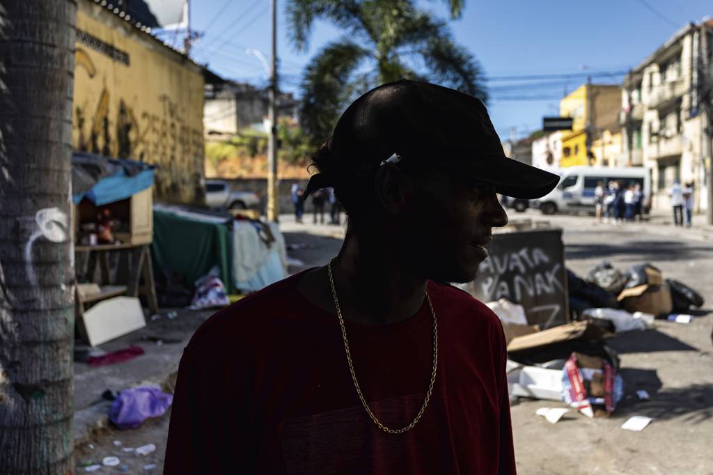 crack-0442.jpg Homem negro de 31 a 49 anos: perfil dominante entre os dependentes de entorpecentes nas ruas -
