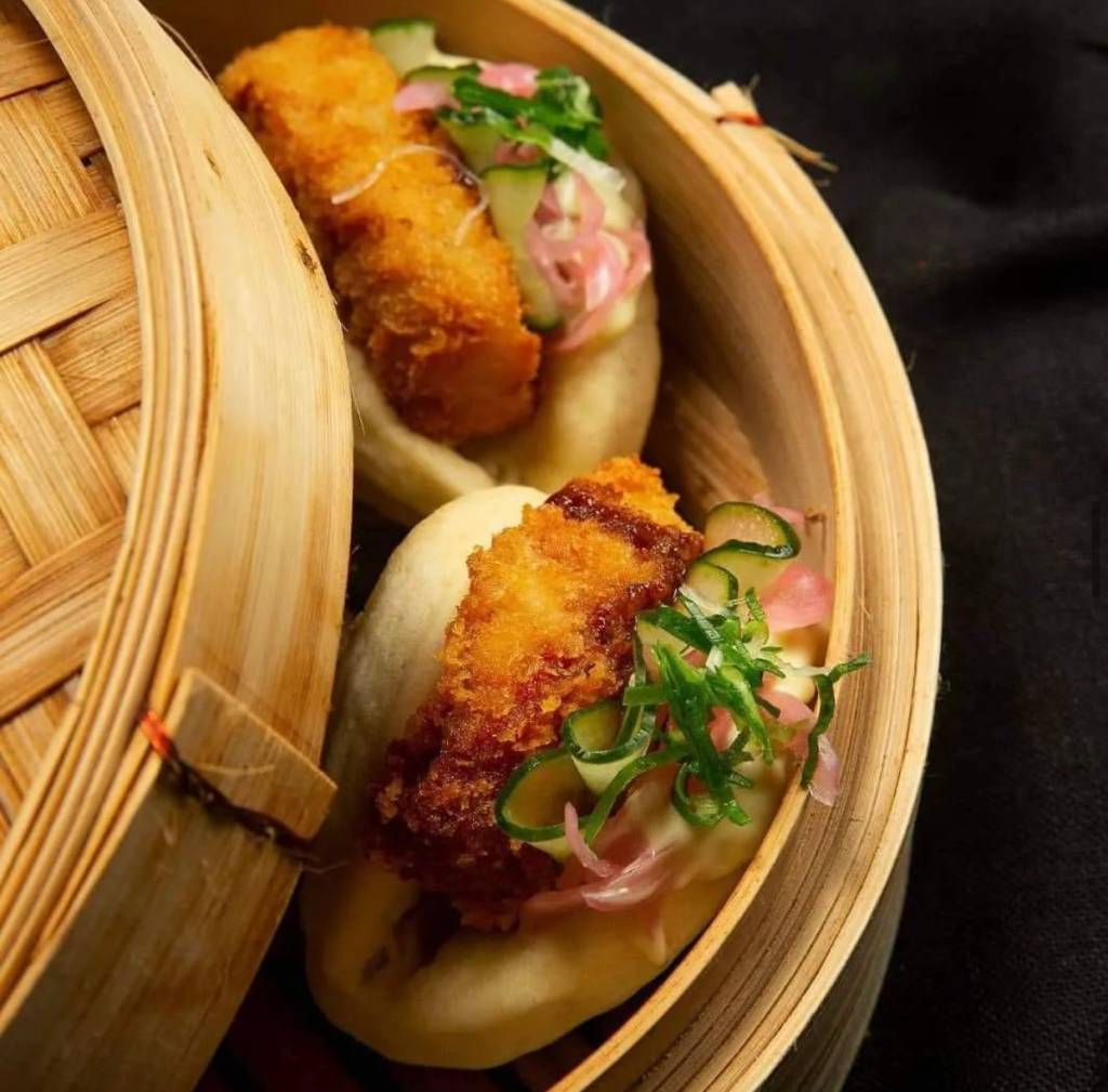 Haru Sushi Haru Sushi: japonês de Copacabana utiliza o peixe do dia em deliciosa entrada