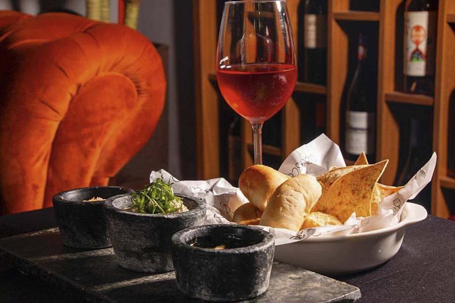 Belisco: eleito melhor bar de vinhos pelo Comer e Beber Belisco: eleito melhor bar de vinhos pelo Comer e Beber